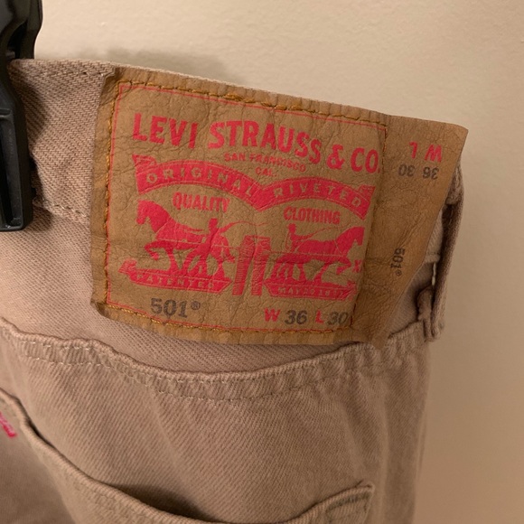 Levi’s Jeans - Picture 3 of 4